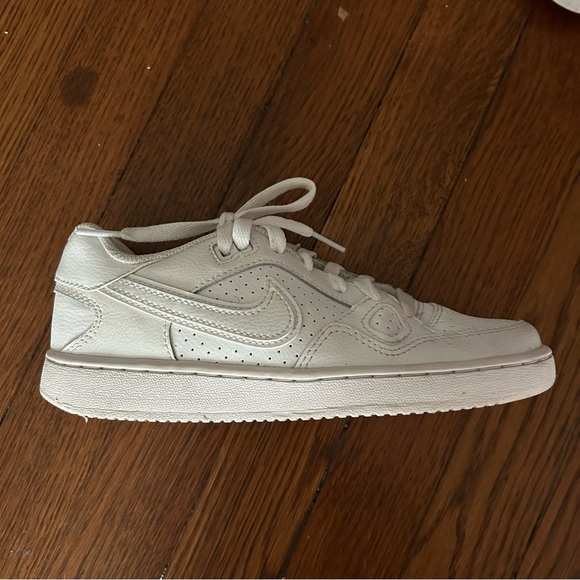 Nike boys son of force white low shoes - Picture 4 of 9